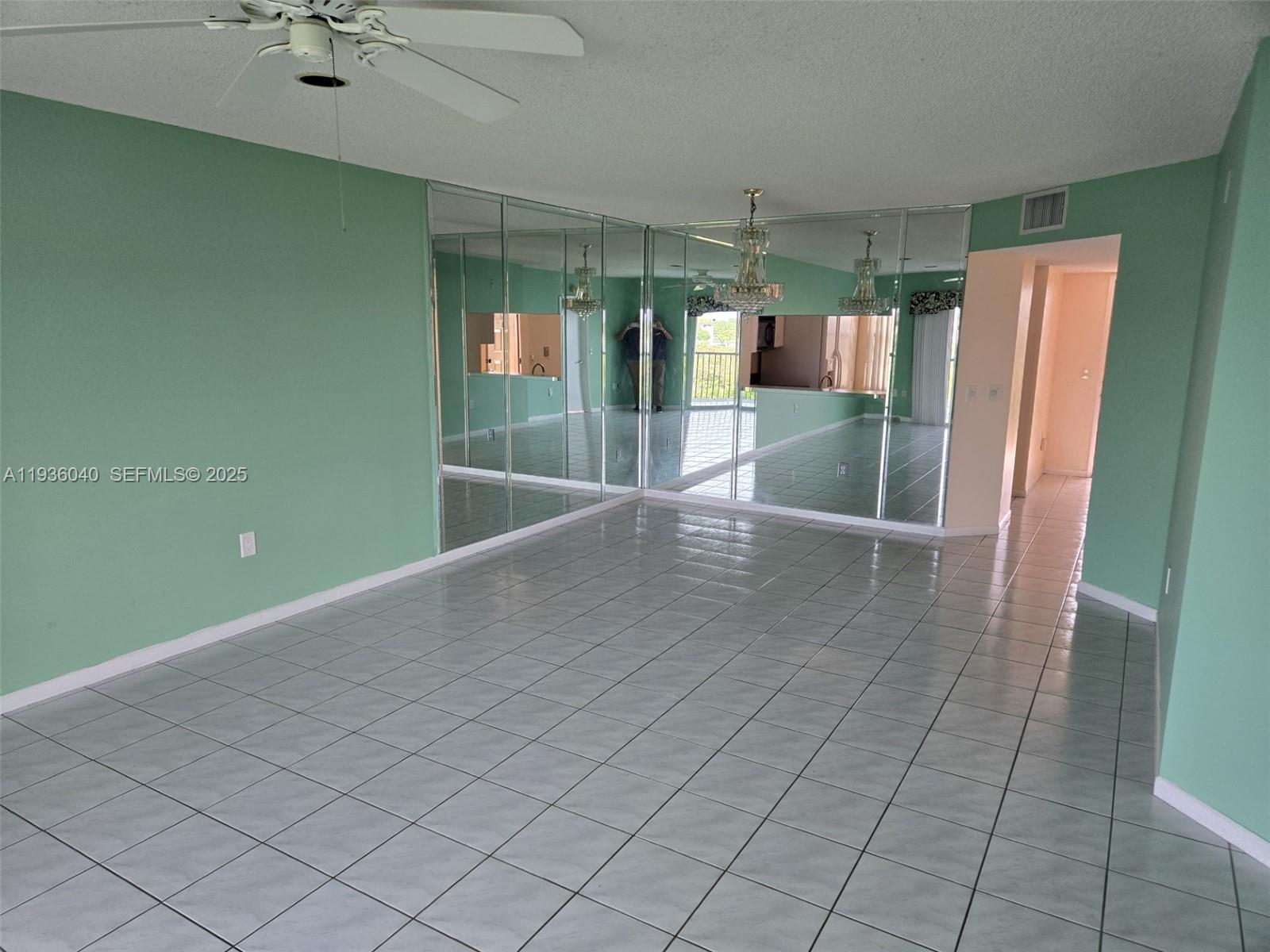 IVANHOE EAST AT CENTURY V - Residential