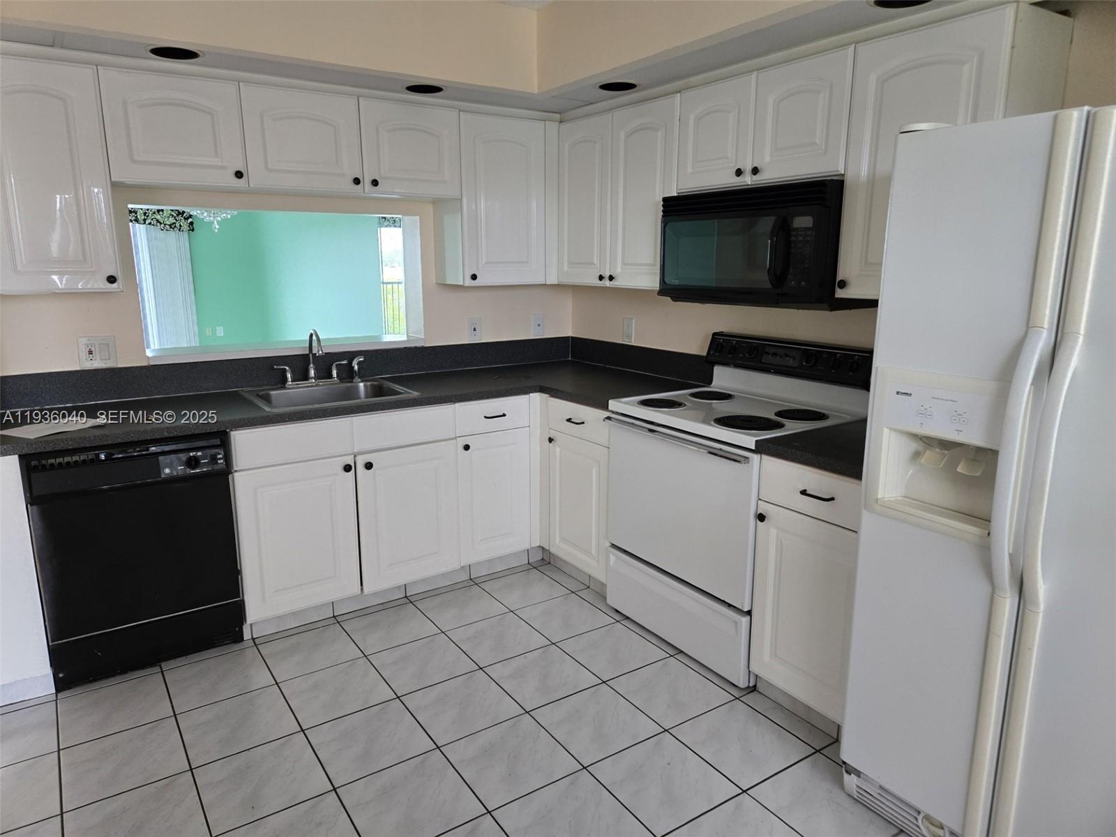 IVANHOE EAST AT CENTURY V - Residential