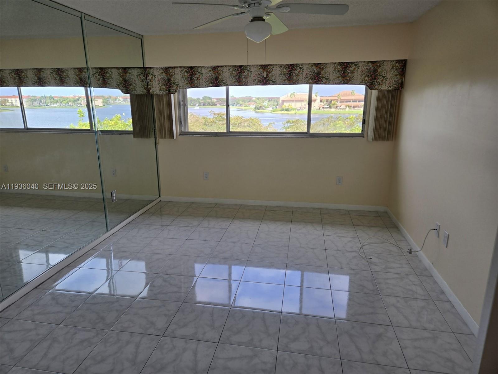 IVANHOE EAST AT CENTURY V - Residential