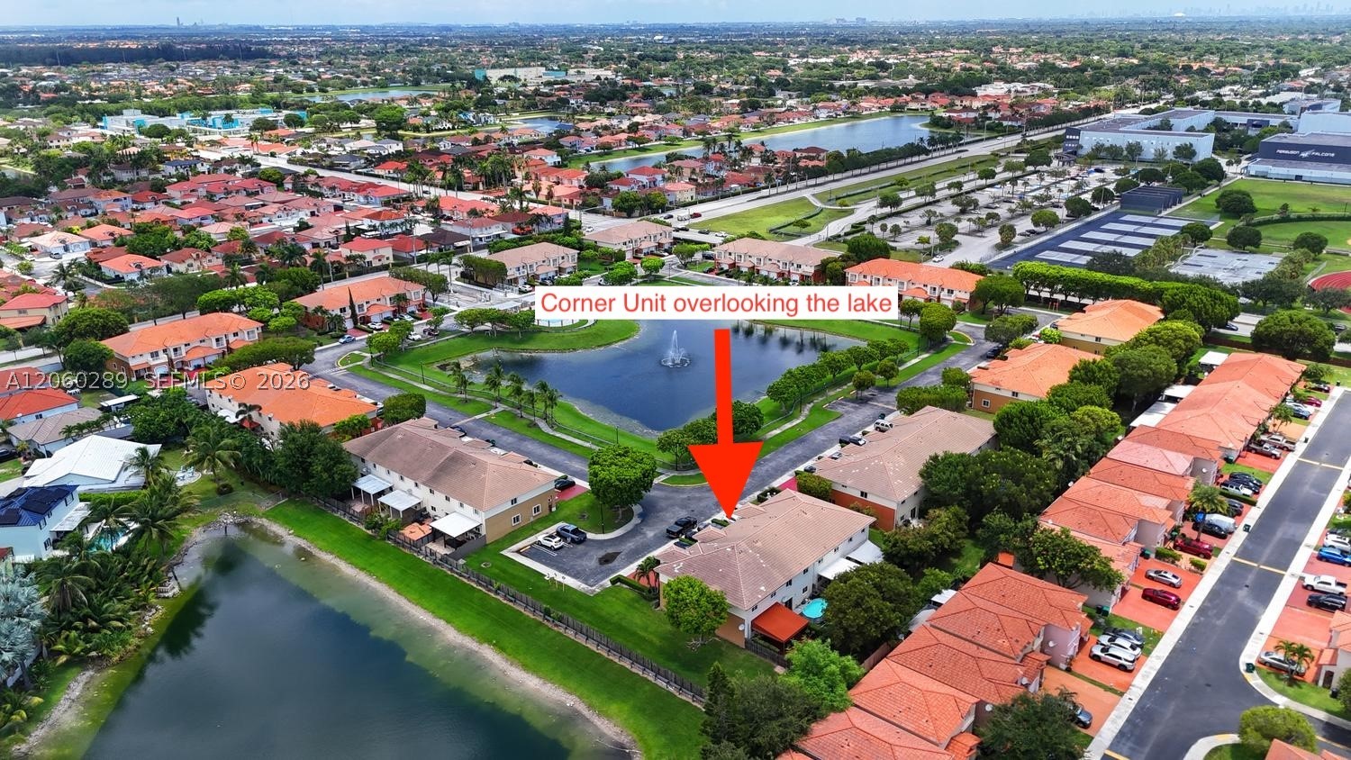 FOREST LAKE PARADISE - Residential