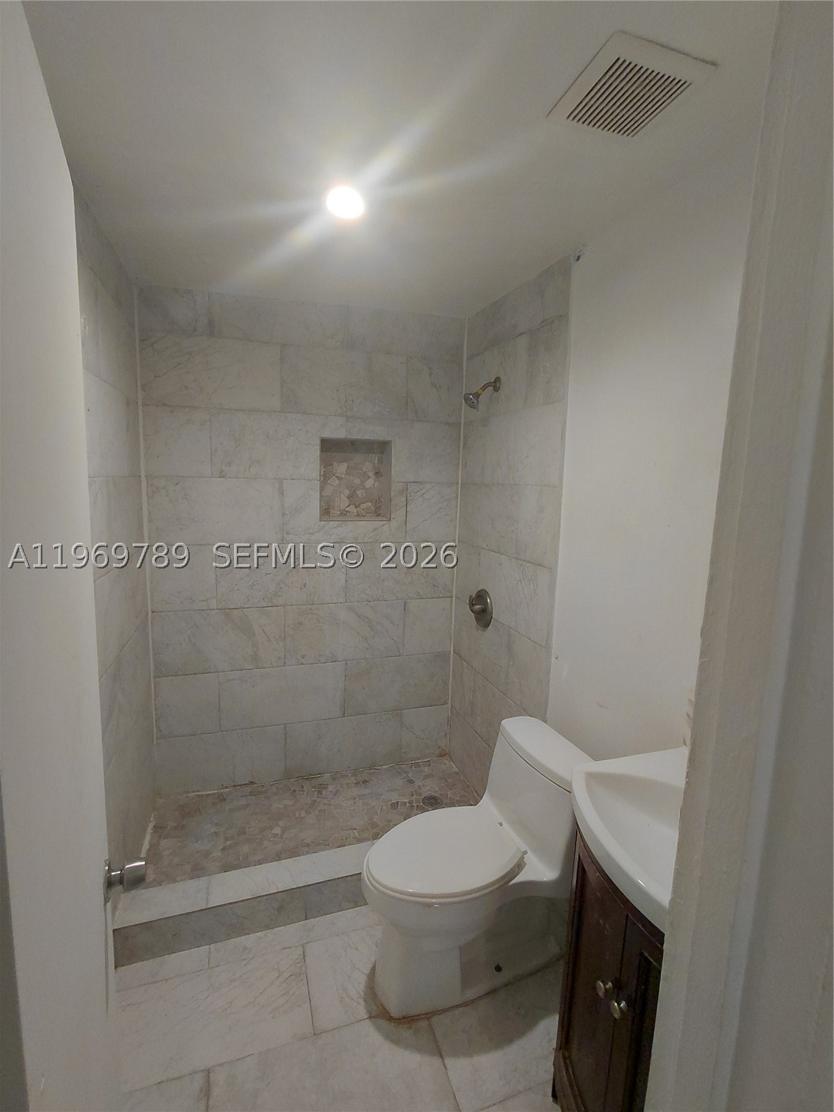 PARA VILLA HEIGHTS - Residential