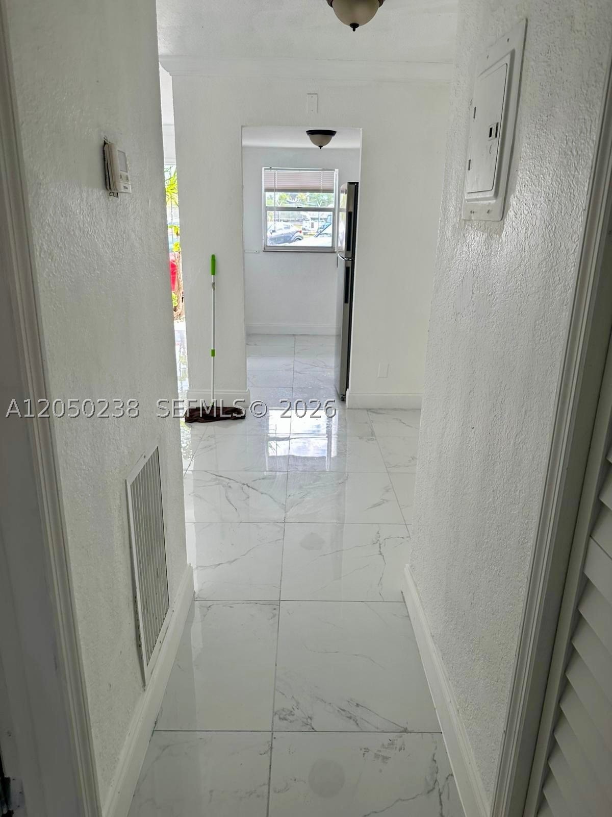 First and security deposit required ONLY TWO MONTHS! 1-bed 1-bath apartment available for rent featuring spacious living areas with plenty of natural light! Ready for immediate move-in!