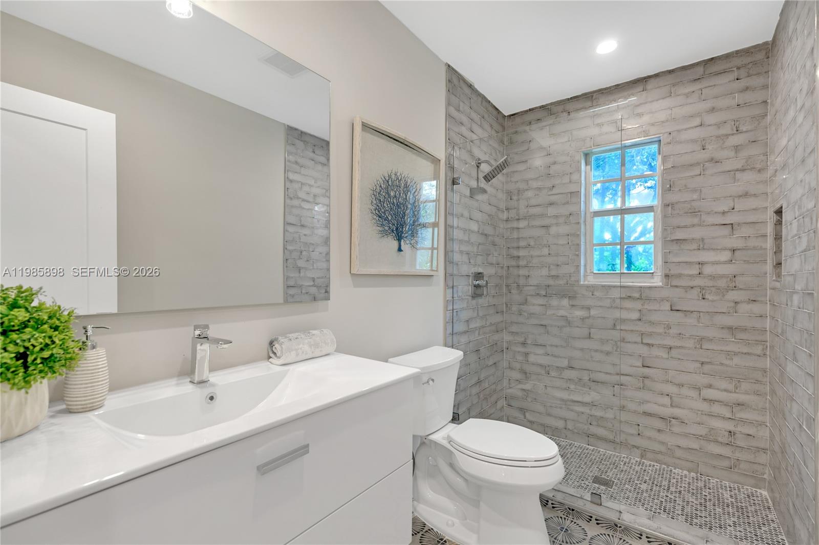 SHORE ACRES AMD PL - Residential Lease