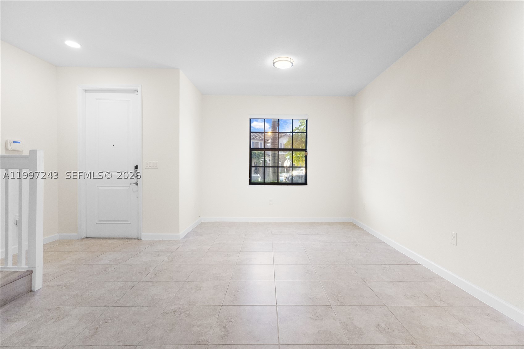 UNIT IN ONE OF THE MOST PRESTIGIOUS KENDALL/HAMMOCKS. THIS 2-STORY TOWNHOUSE, NEXT TO HAMMOCKS BLVD AND HAMMOCKS PARK, IS A 3 BEDROOM, 2.5 BATHROOM, TILE & EXCELLENT LAMINATE FLOORING, KITCHEN WITH GRANITE COUNTERTOPS & STAINLES STEEL APPLIANCES, LARGE PATIO. CLUBHOUSE, GYM, AND POOL. CLOSE TO SCHOOLS. NEAR 137TH AVE/KENDALL DR/FL TURNPIKE. LARGE CLOSETS. PATIO WITH PAVERS & WOOD FENCE. A/C & LAUNDRY ROOM WITH WASHER & DRYER. ELECTRIC SMALL WATER HEATER. THE PROPERTY IS VACANT.