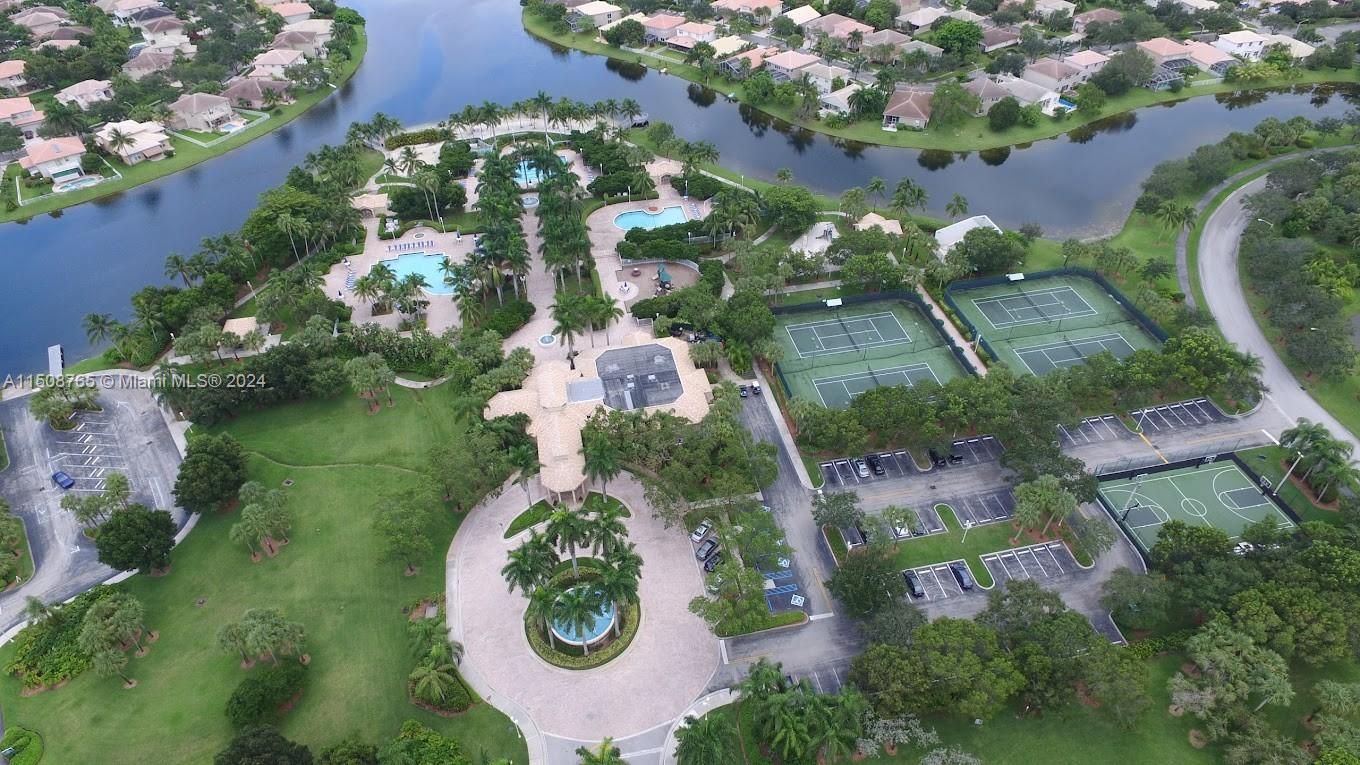 PEMBROKE ISLES V - Residential Lease