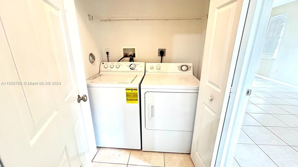 PEMBROKE ISLES V - Residential Lease