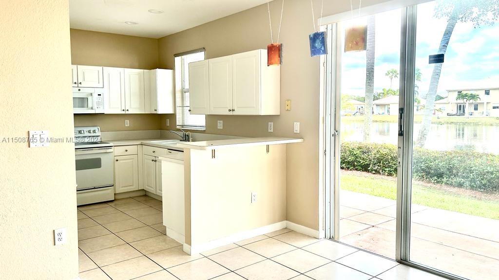 PEMBROKE ISLES V - Residential Lease