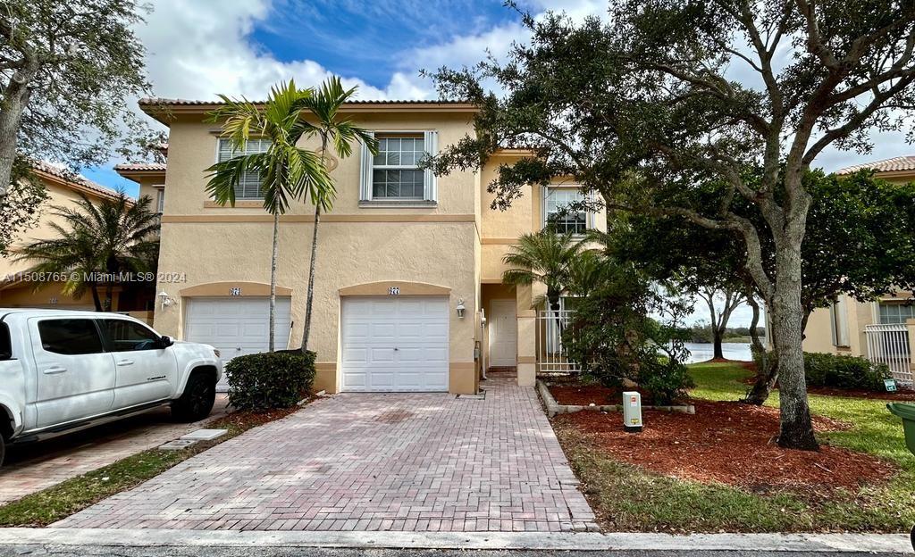 PEMBROKE ISLES V - Residential Lease