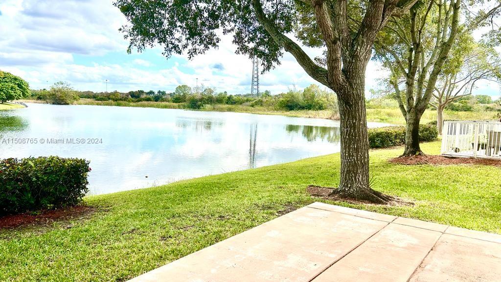 PEMBROKE ISLES V - Residential Lease