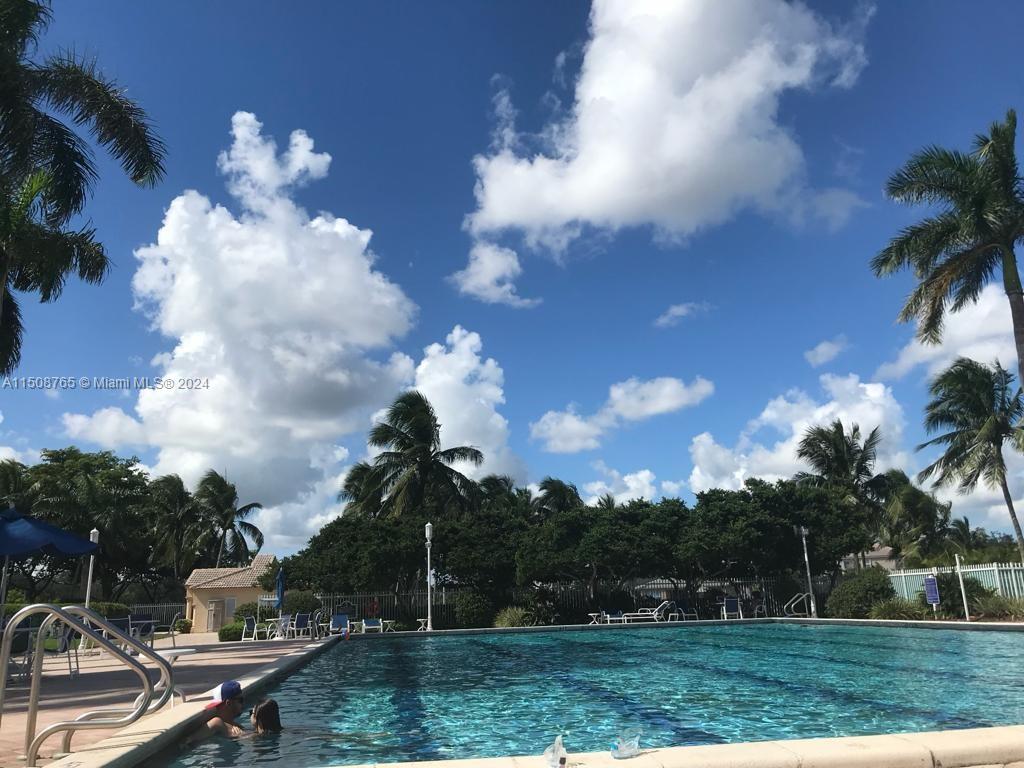 PEMBROKE ISLES V - Residential Lease