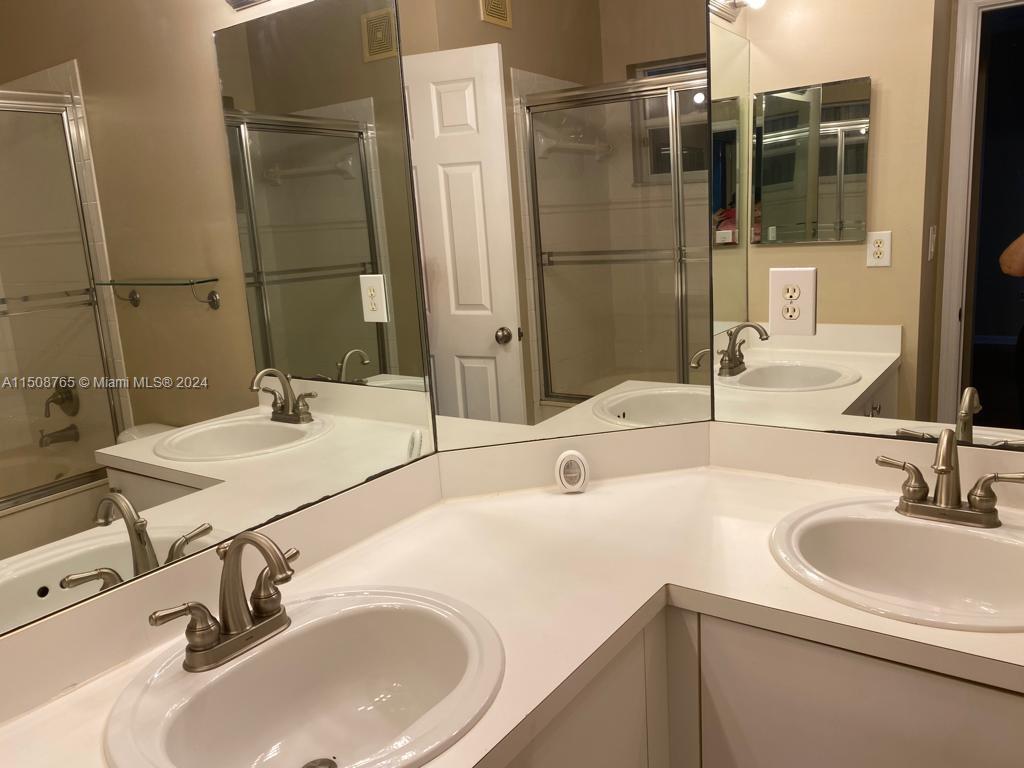 PEMBROKE ISLES V - Residential Lease