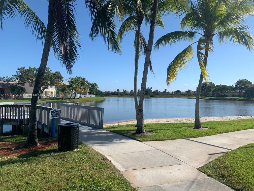 PEMBROKE ISLES V - Residential Lease