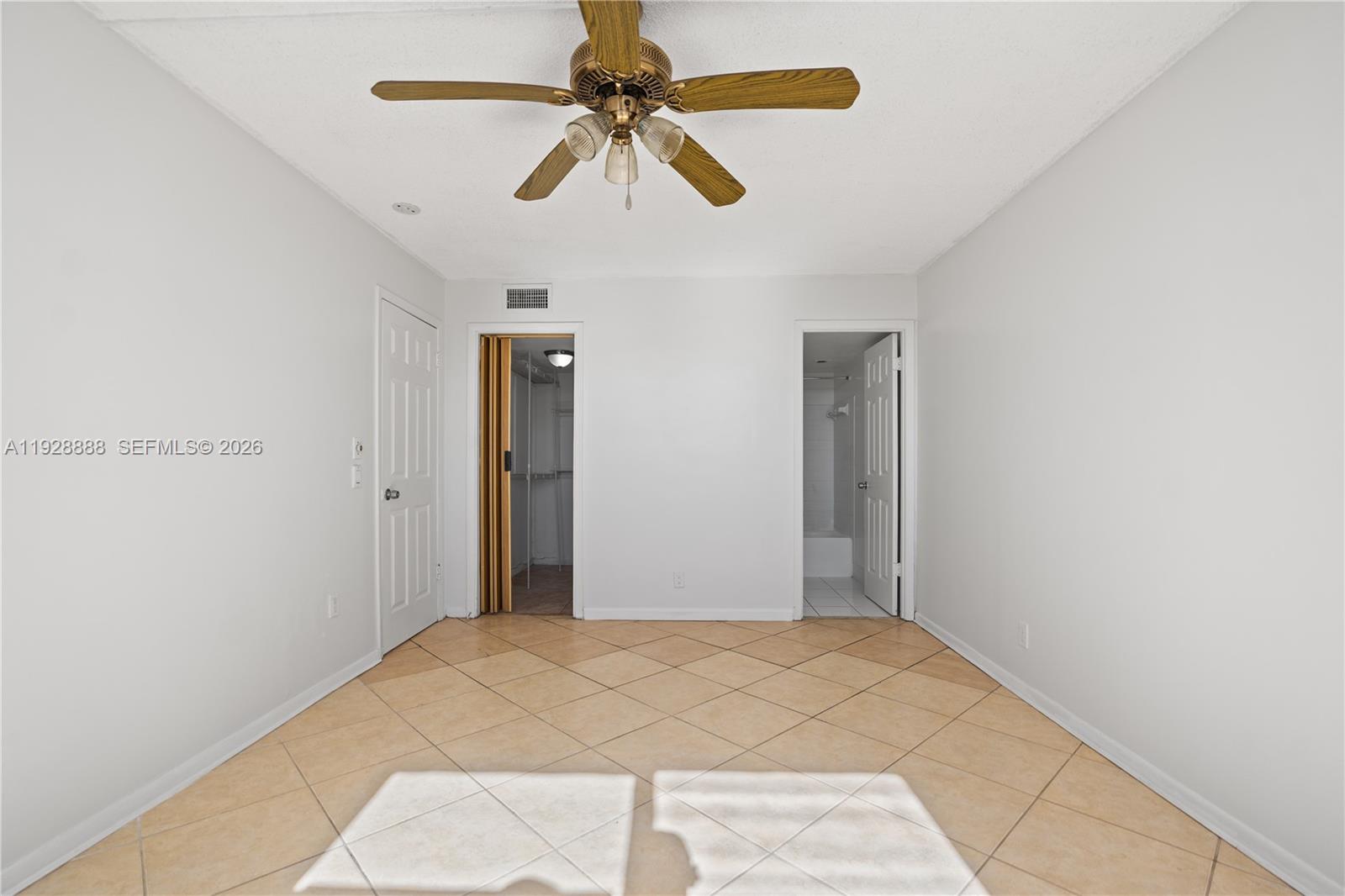 DIXIANA CONDO - Residential Lease