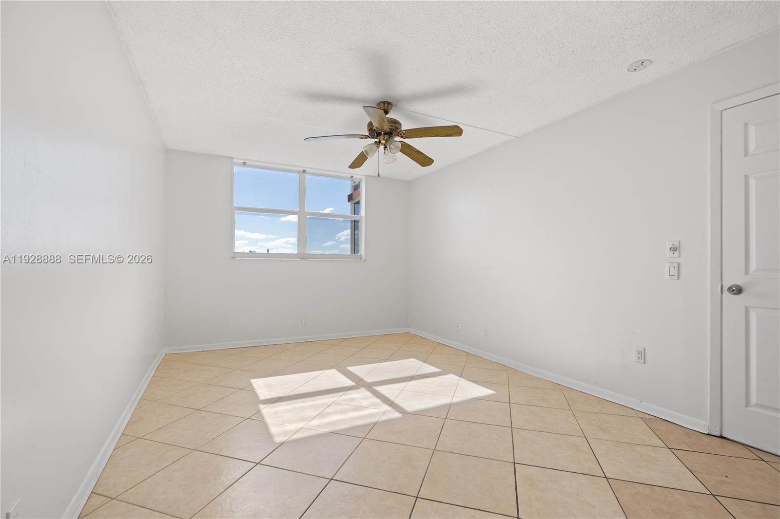 DIXIANA CONDO - Residential Lease