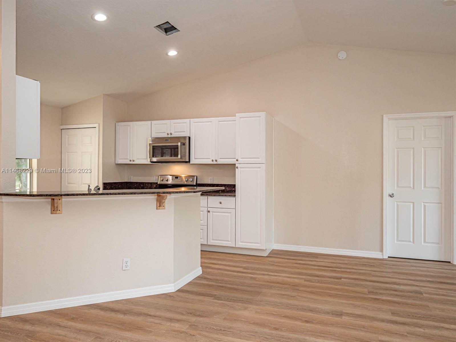 VERO LAKE ESTATES UNIT E - Residential Lease