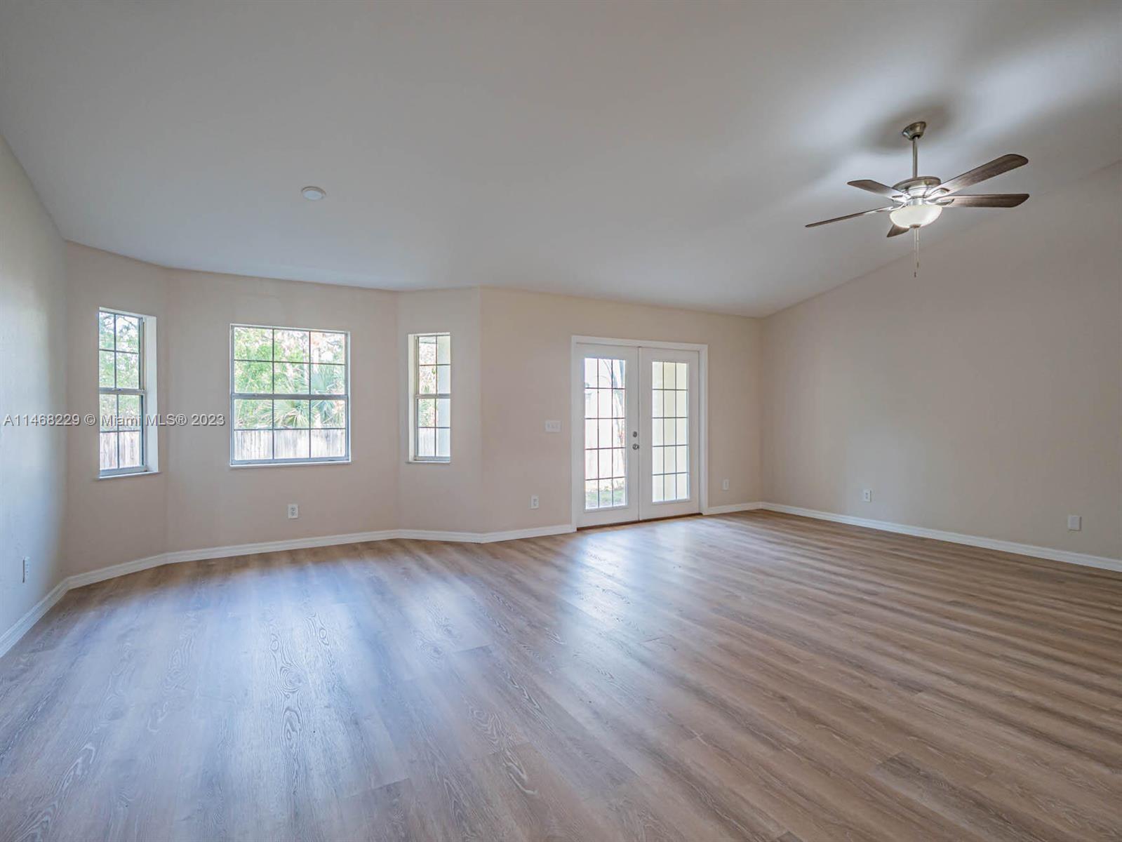 VERO LAKE ESTATES UNIT E - Residential Lease