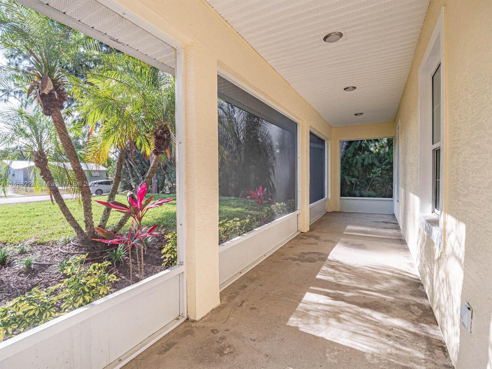 VERO LAKE ESTATES UNIT E - Residential Lease