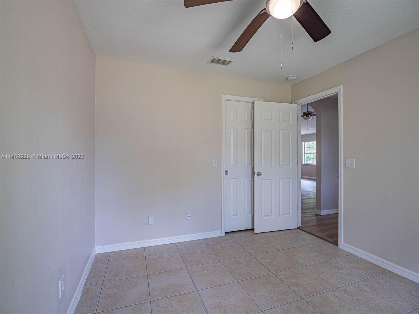VERO LAKE ESTATES UNIT E - Residential Lease