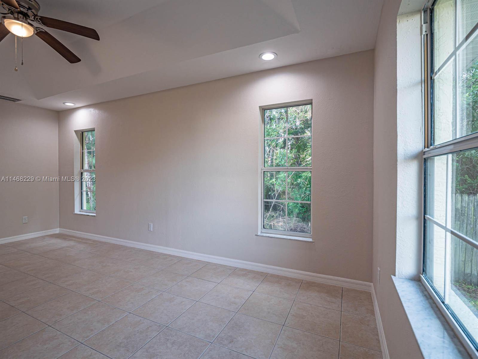 VERO LAKE ESTATES UNIT E - Residential Lease