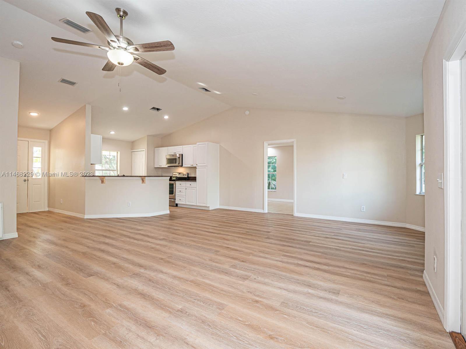 VERO LAKE ESTATES UNIT E - Residential Lease