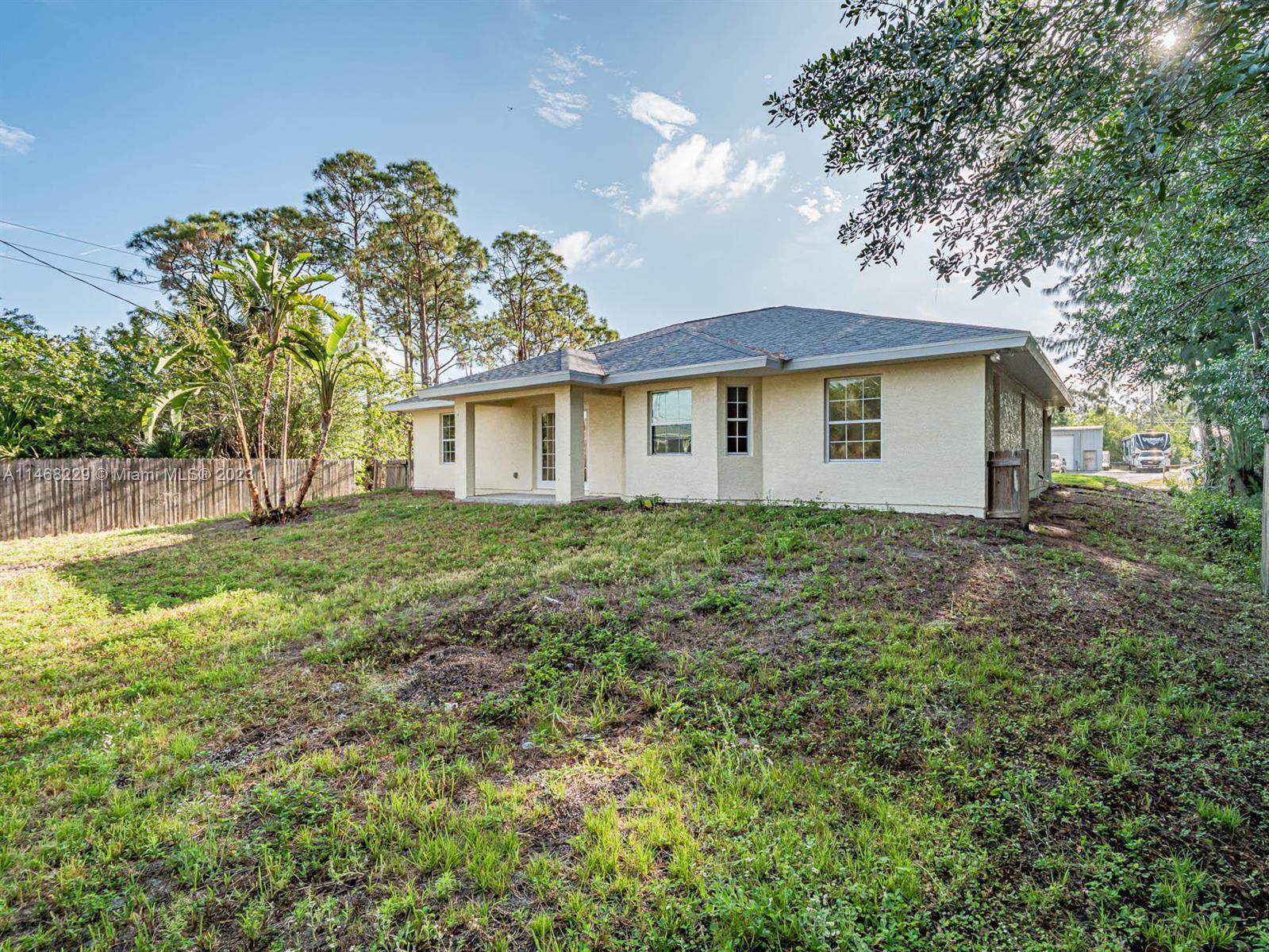 VERO LAKE ESTATES UNIT E - Residential Lease
