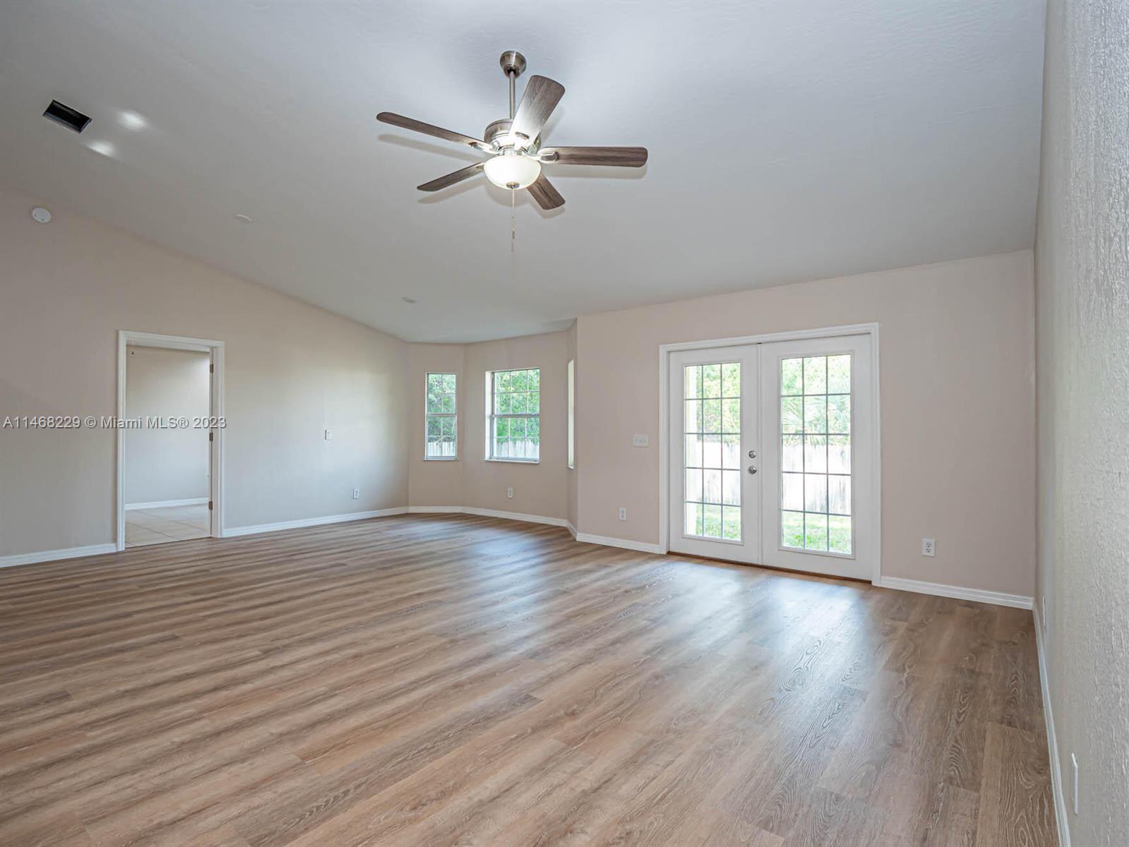 VERO LAKE ESTATES UNIT E - Residential Lease