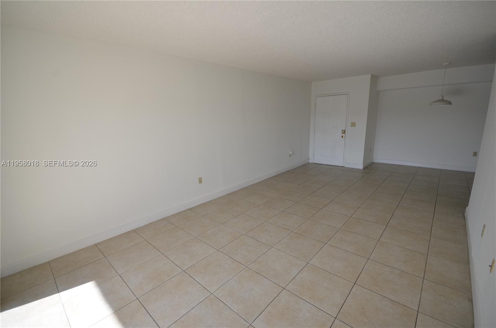 KENDALL LAKE TOWERS CONDO - Residential