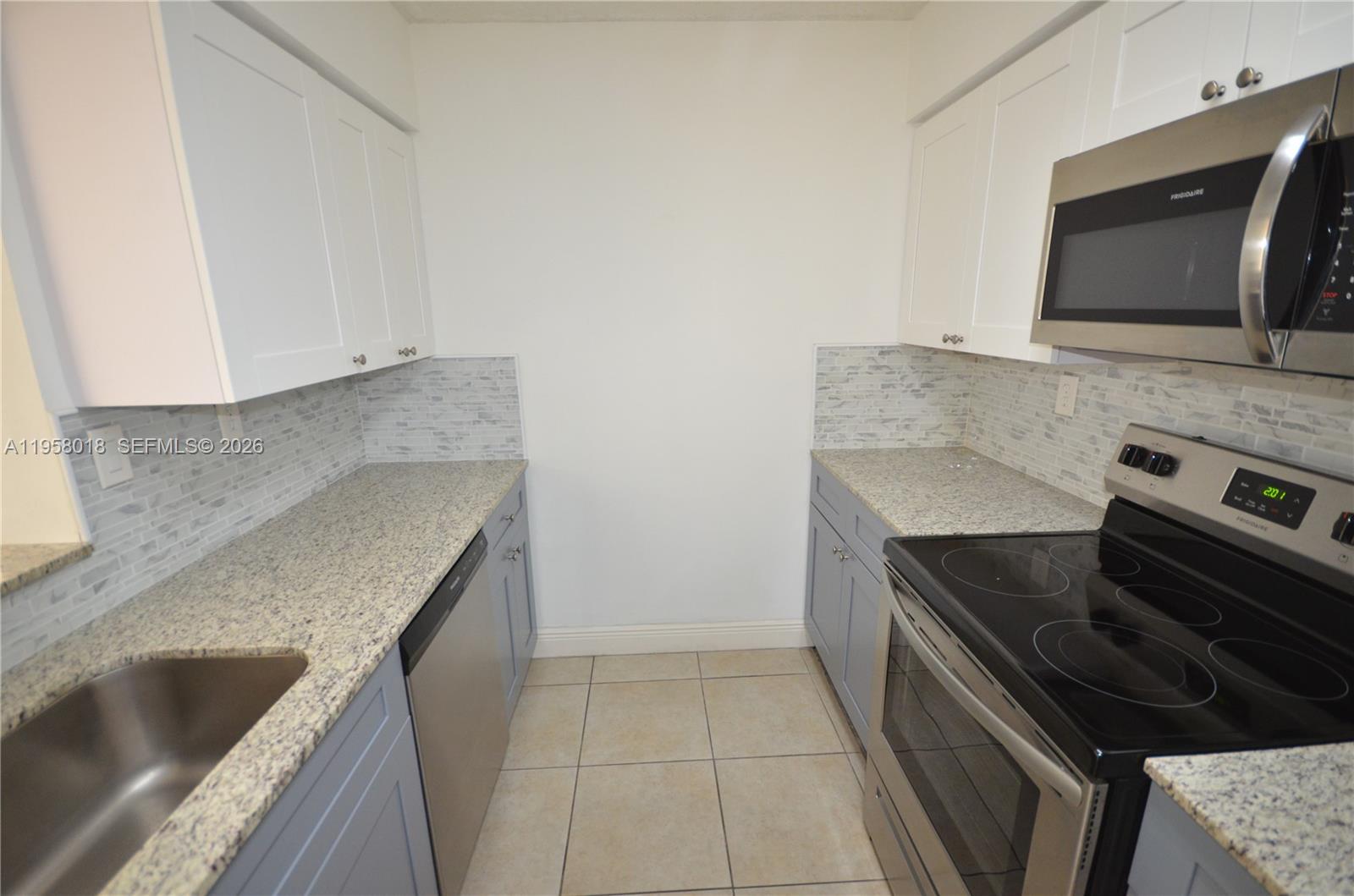 KENDALL LAKE TOWERS CONDO - Residential