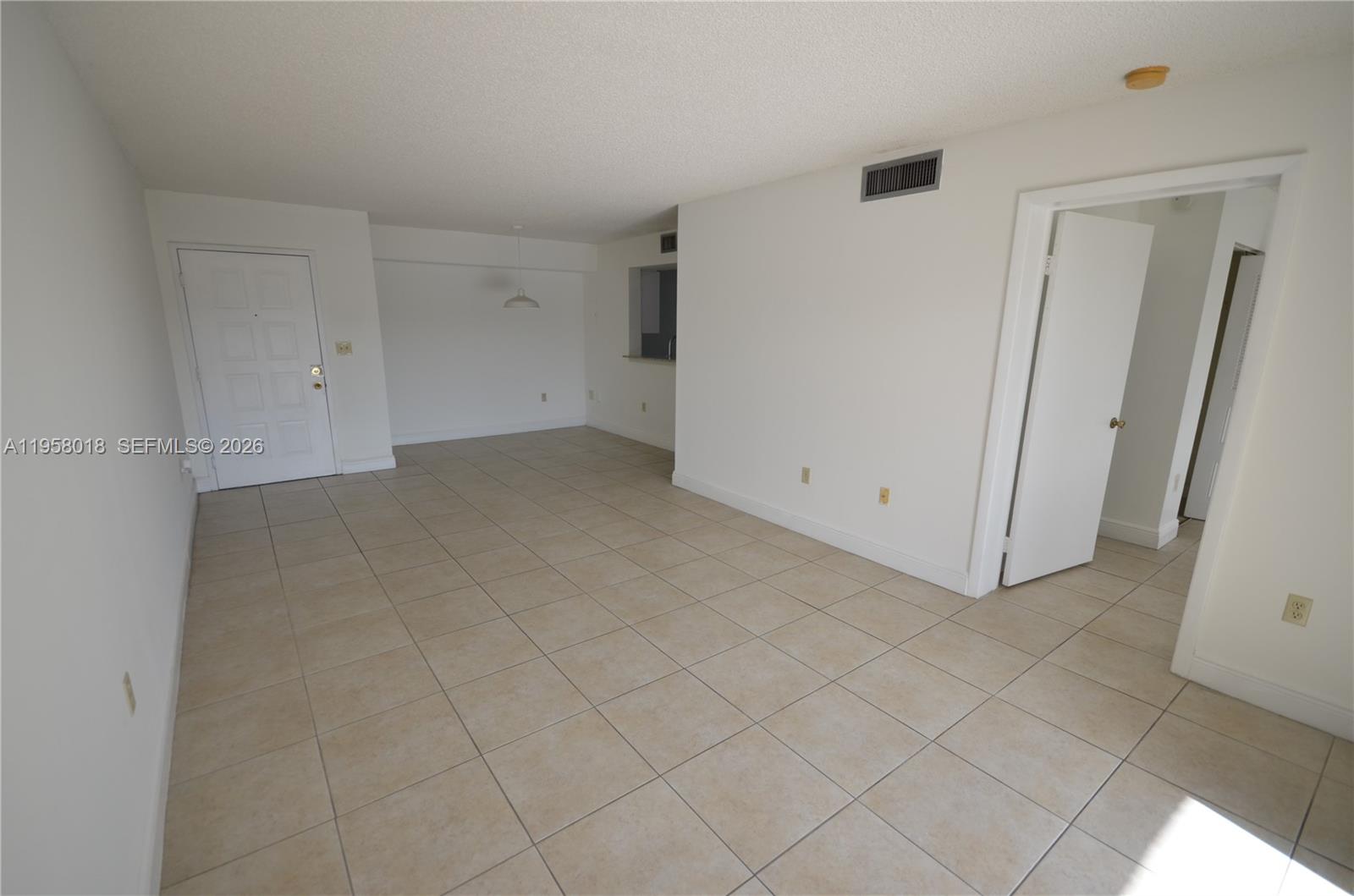 KENDALL LAKE TOWERS CONDO - Residential