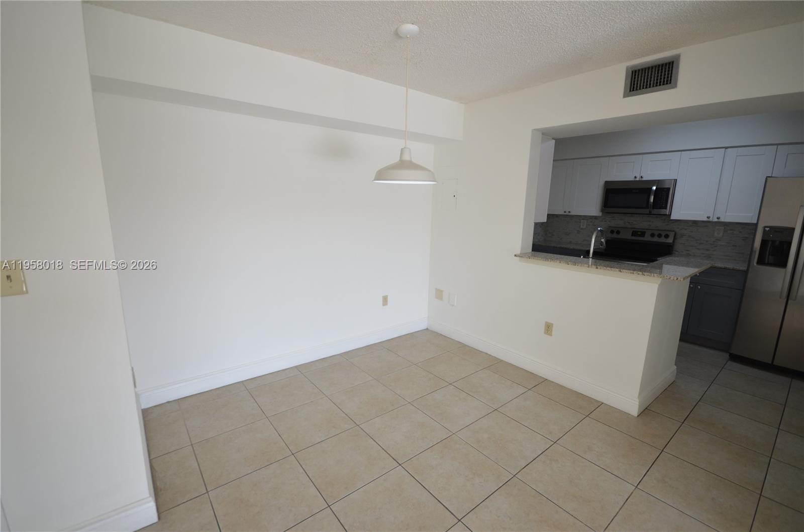 KENDALL LAKE TOWERS CONDO - Residential