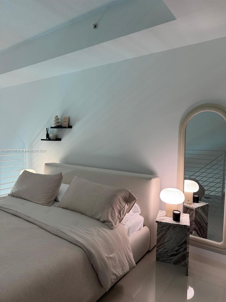 INFINITY AT BRICKELL COND - Residential