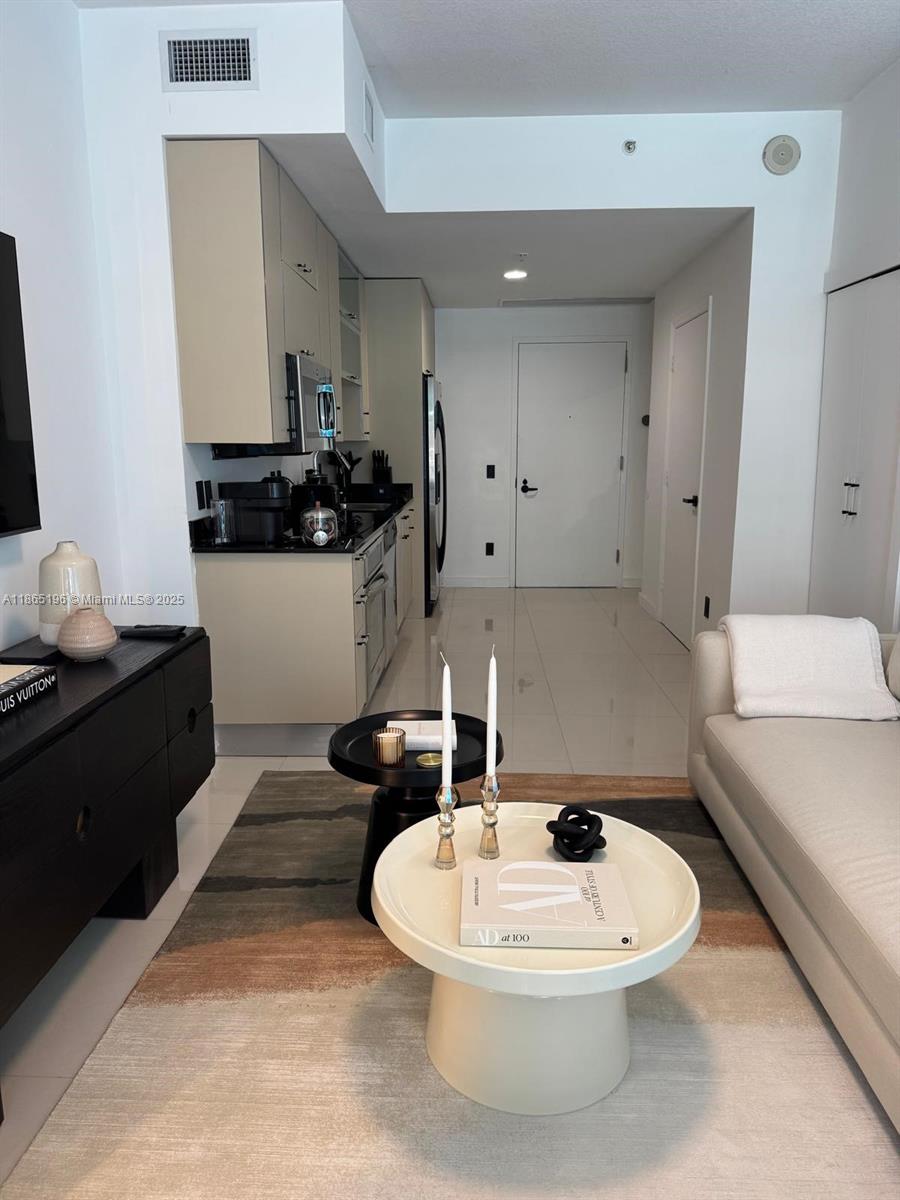 INFINITY AT BRICKELL COND - Residential