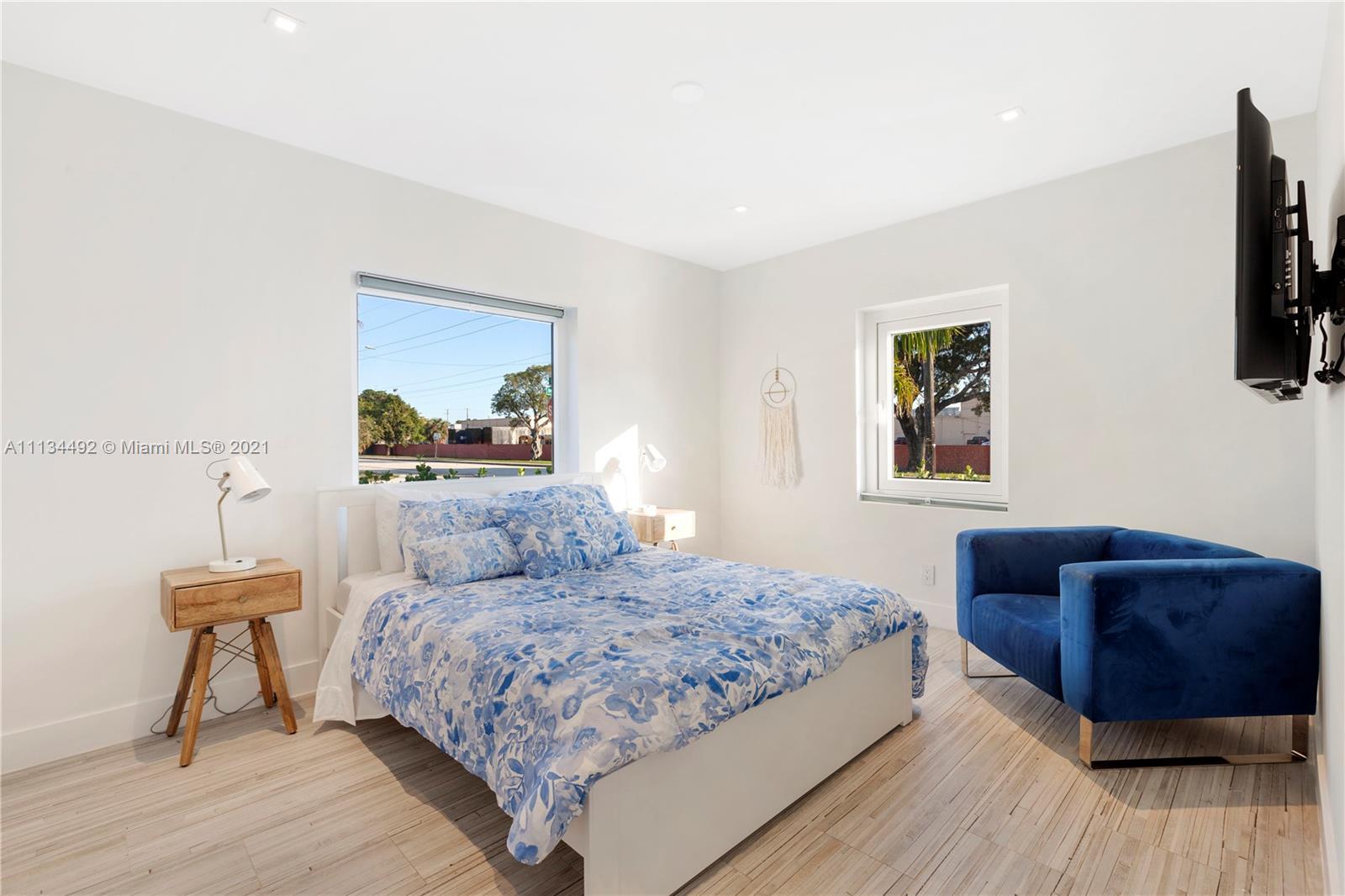 LE JEUNE MANORS - Residential