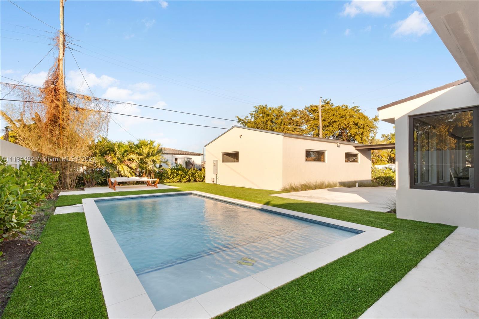 LE JEUNE MANORS - Residential
