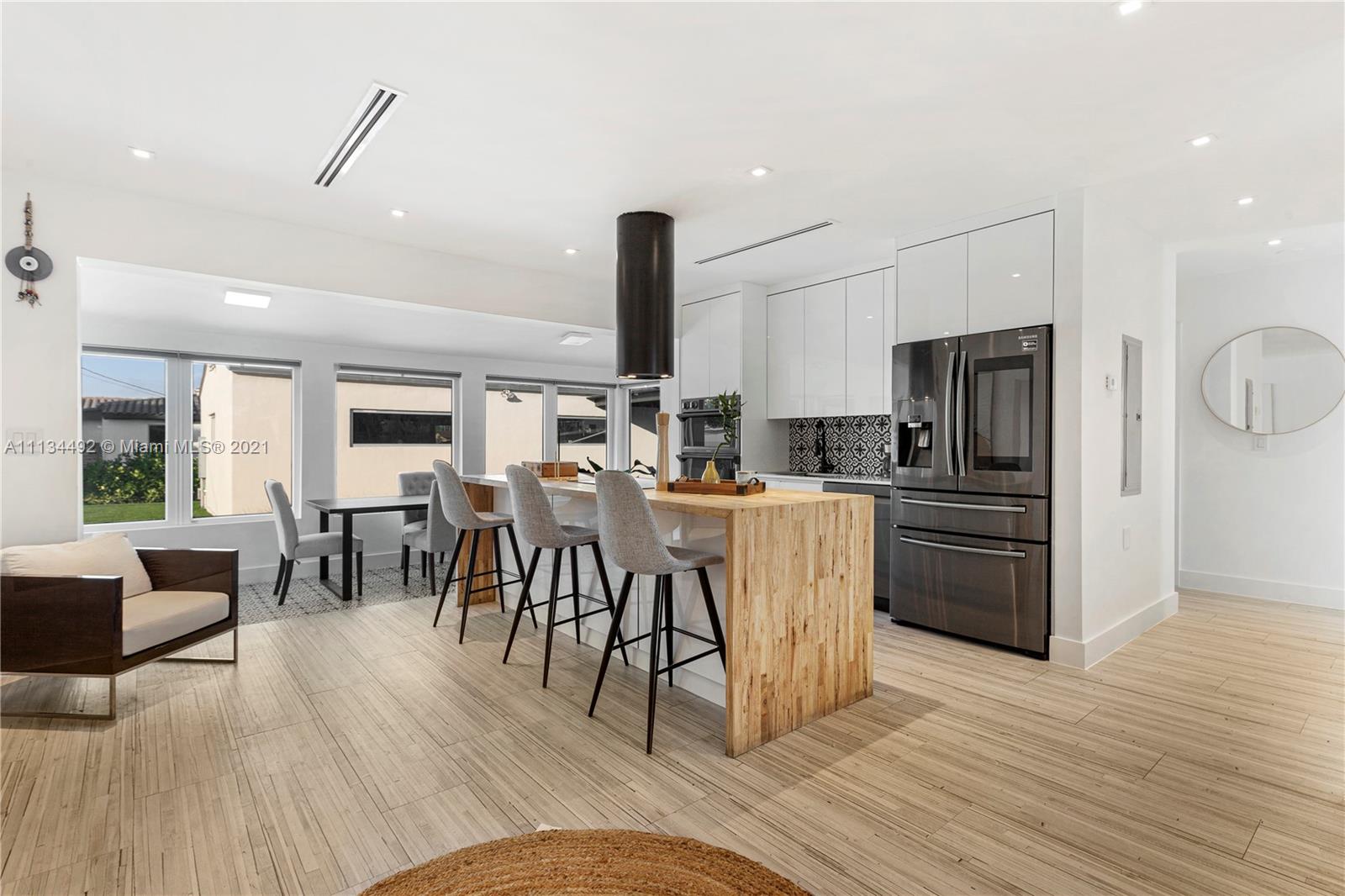LE JEUNE MANORS - Residential