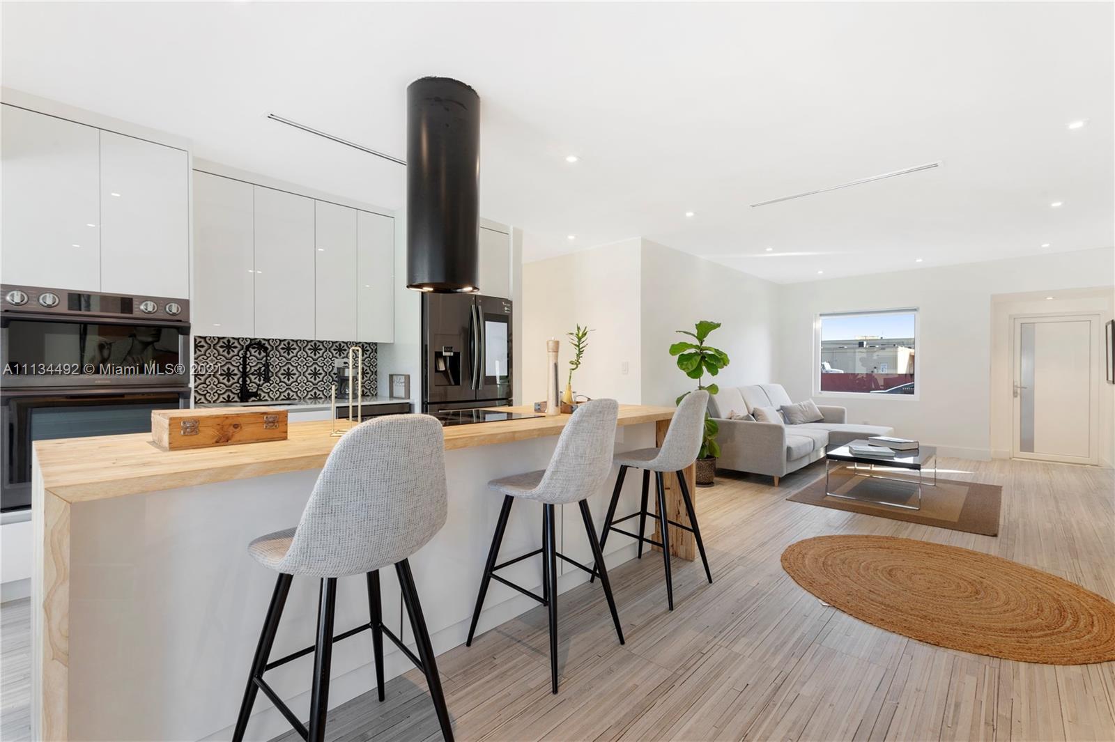 LE JEUNE MANORS - Residential