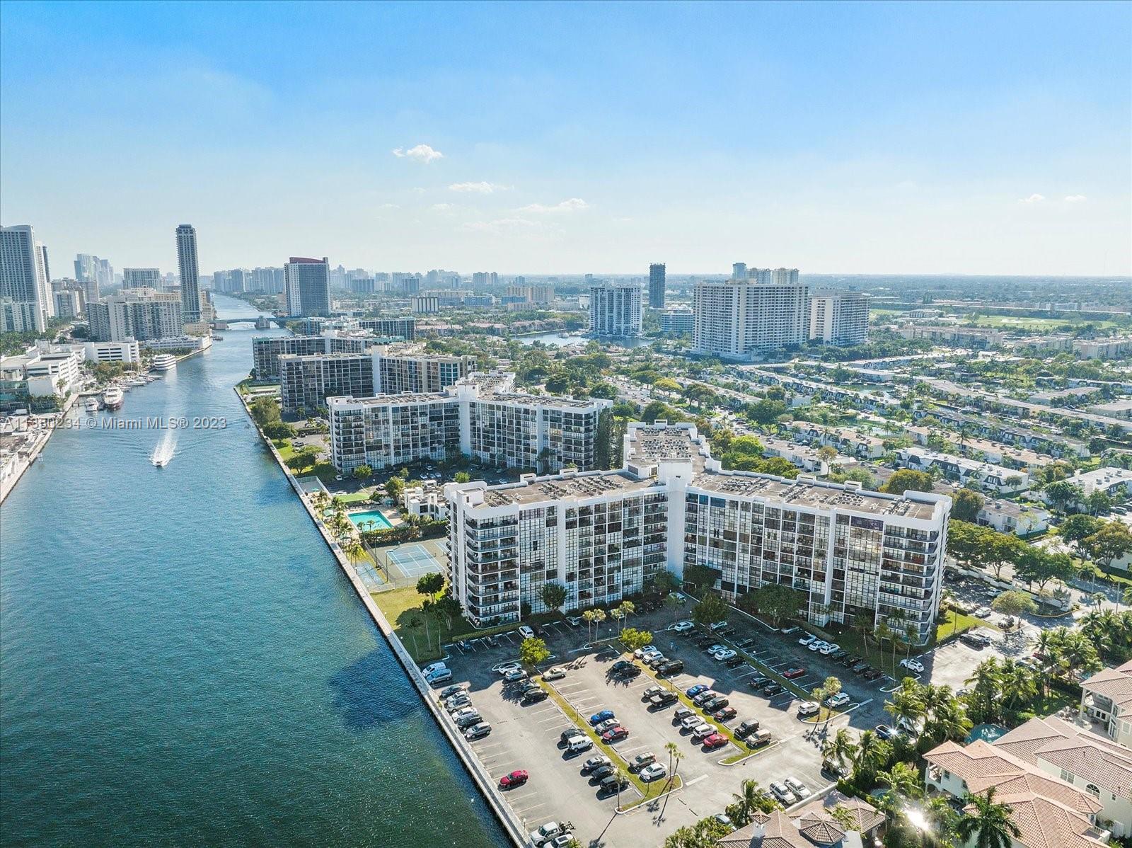 OCEANVIEW PARK CONDO - Residential