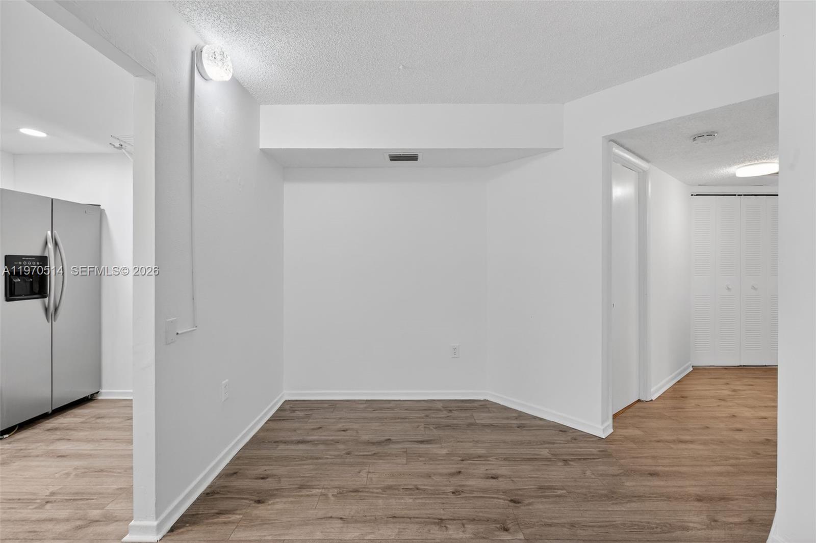 LIME BAY CONDOMINIUM 5 - Residential