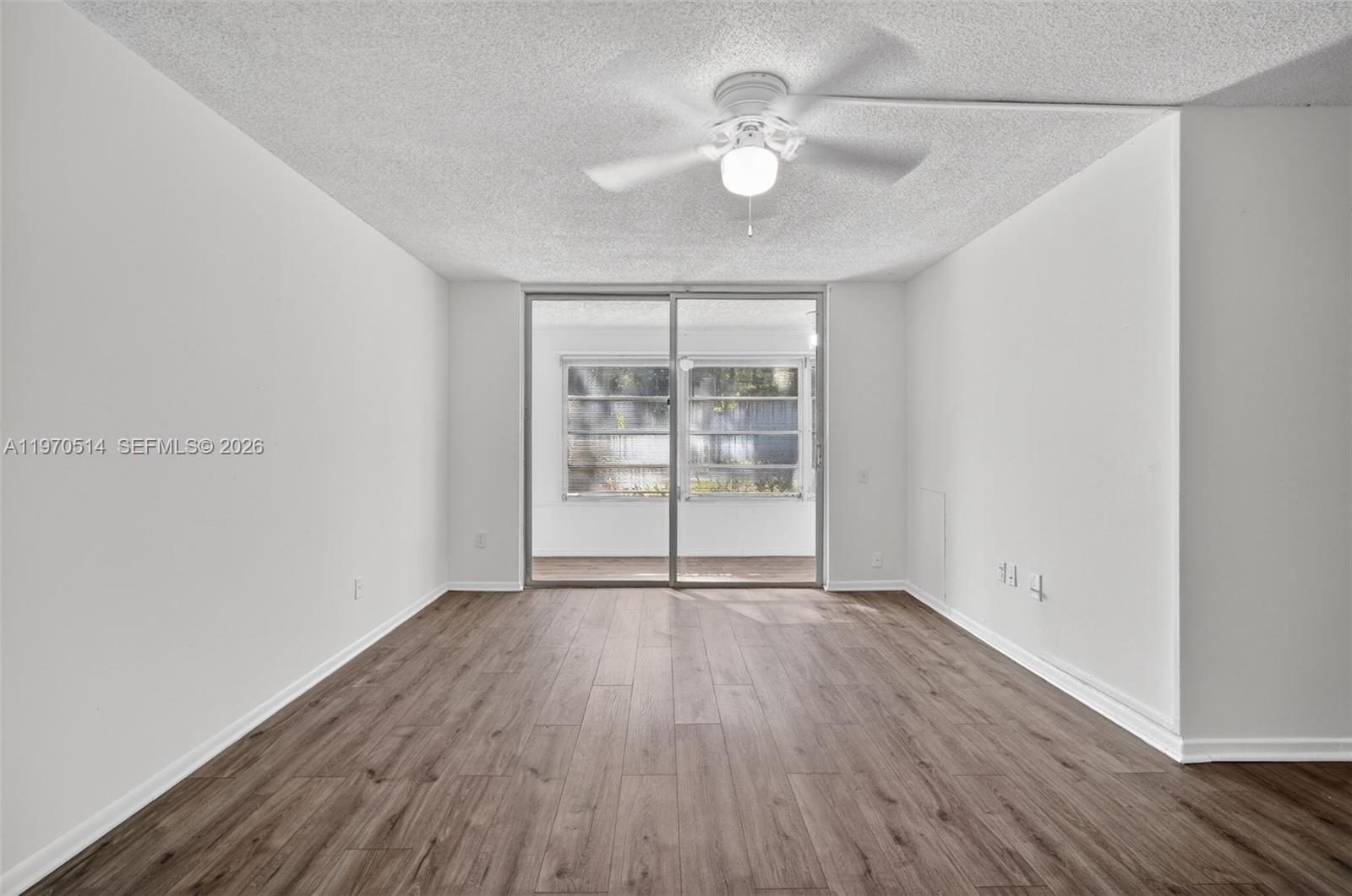 LIME BAY CONDOMINIUM 5 - Residential