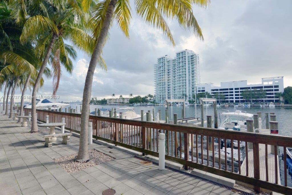 BLUE BAY TOWER CONDO - Residential Lease