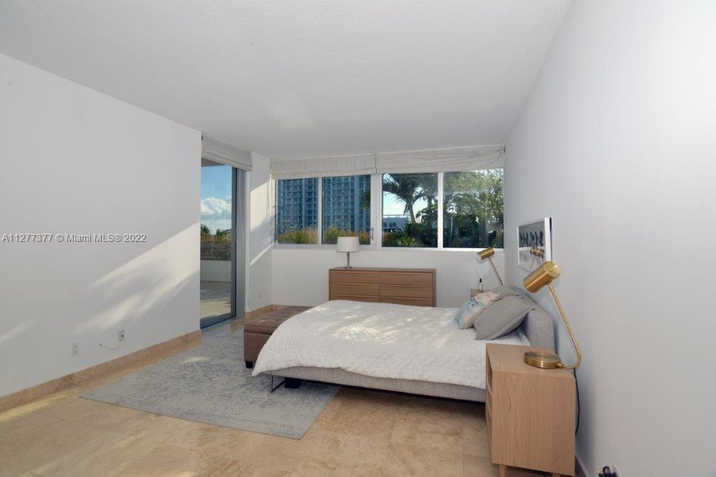 BLUE BAY TOWER CONDO - Residential Lease