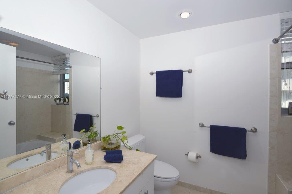 BLUE BAY TOWER CONDO - Residential Lease