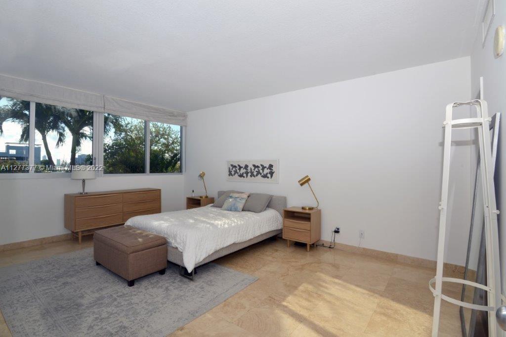 BLUE BAY TOWER CONDO - Residential Lease