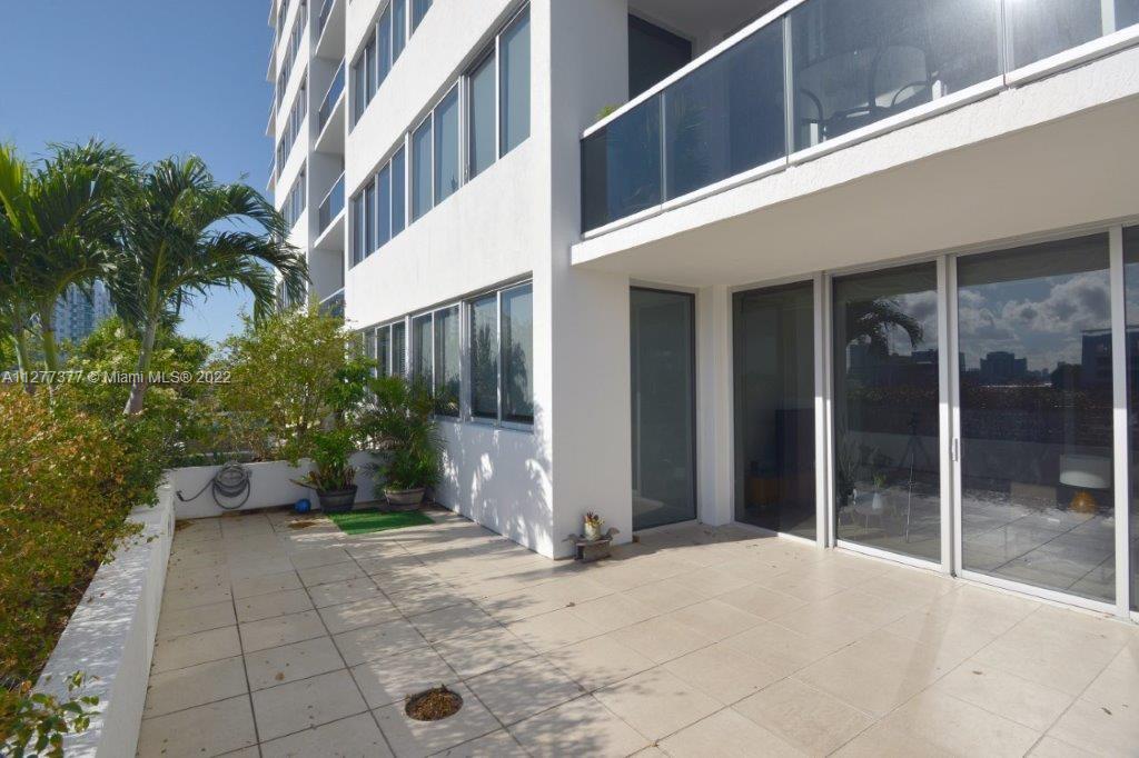 BLUE BAY TOWER CONDO - Residential Lease