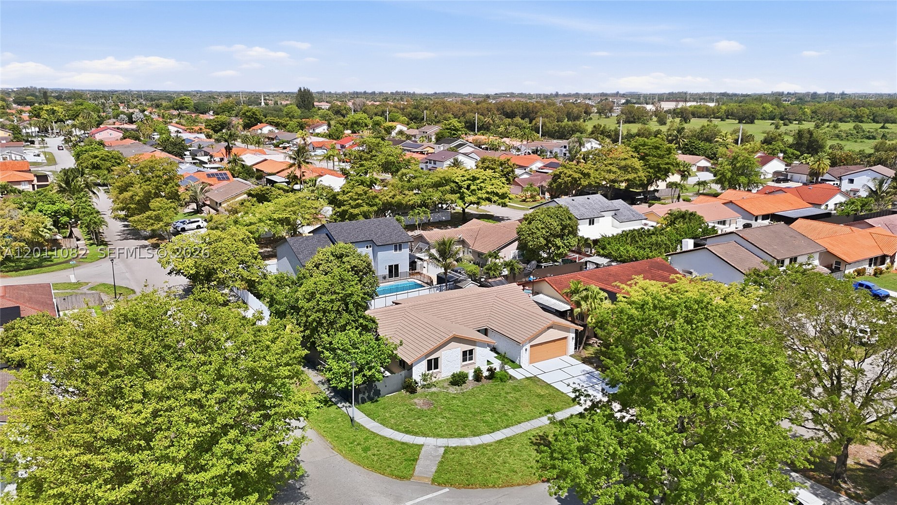 COUNTRY LAKE MANORS SEC 2 - Residential