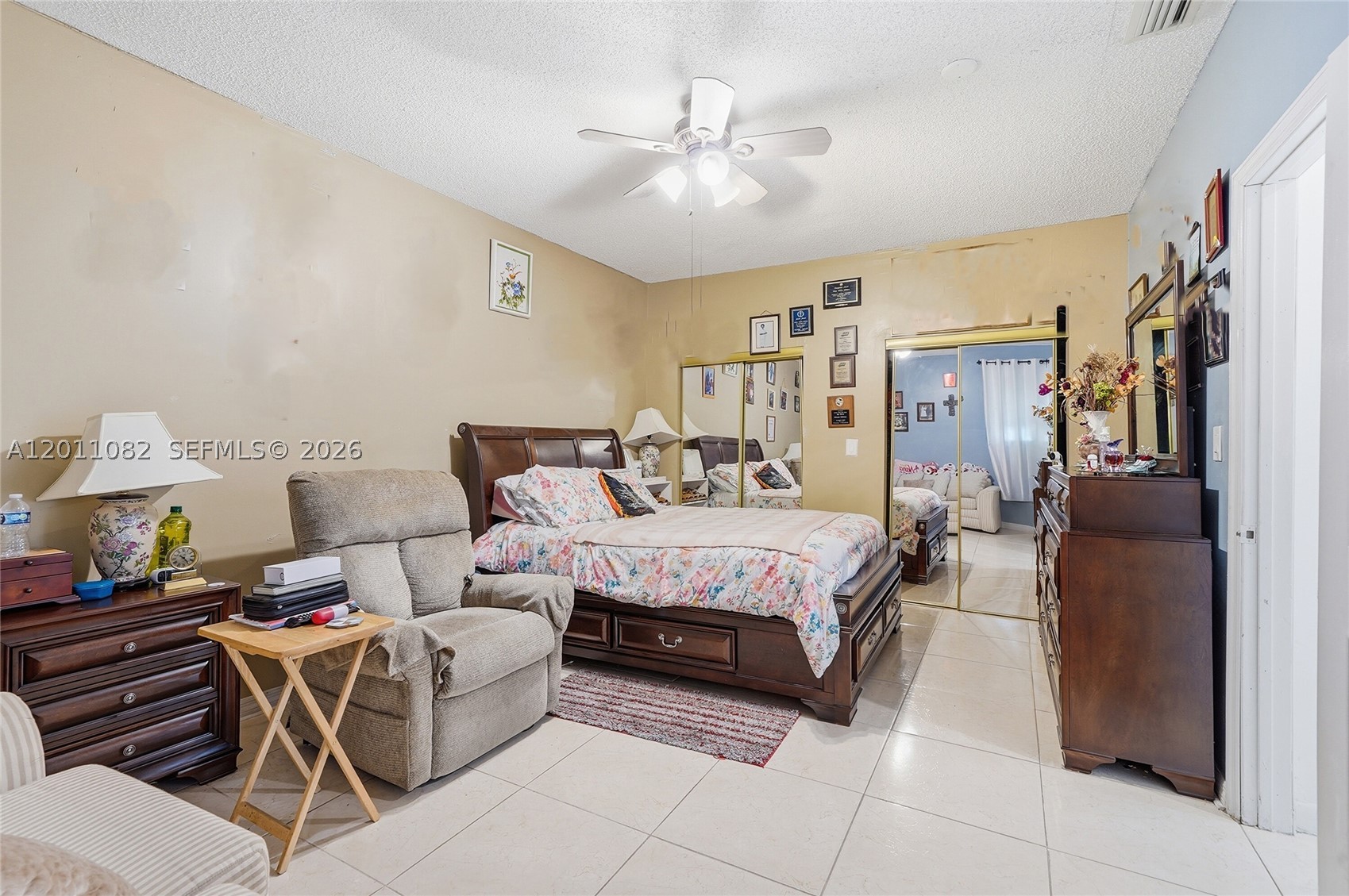 COUNTRY LAKE MANORS SEC 2 - Residential