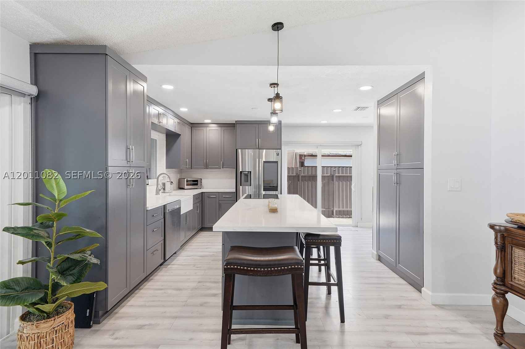 COUNTRY LAKE MANORS SEC 2 - Residential