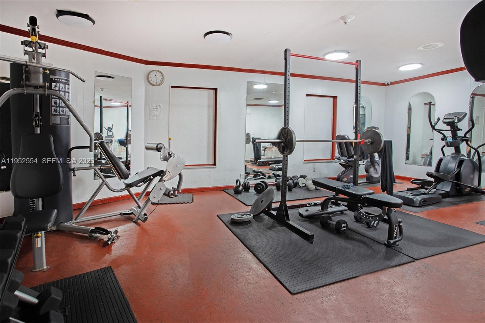 PEARL CONDO - Residential