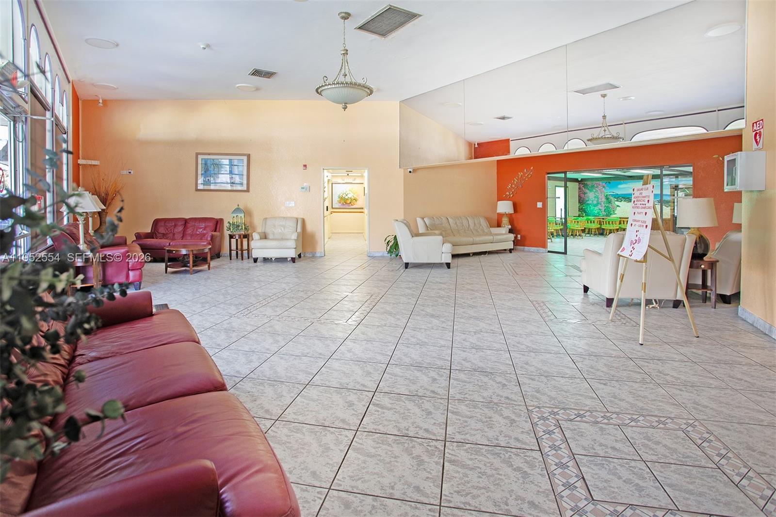 PEARL CONDO - Residential