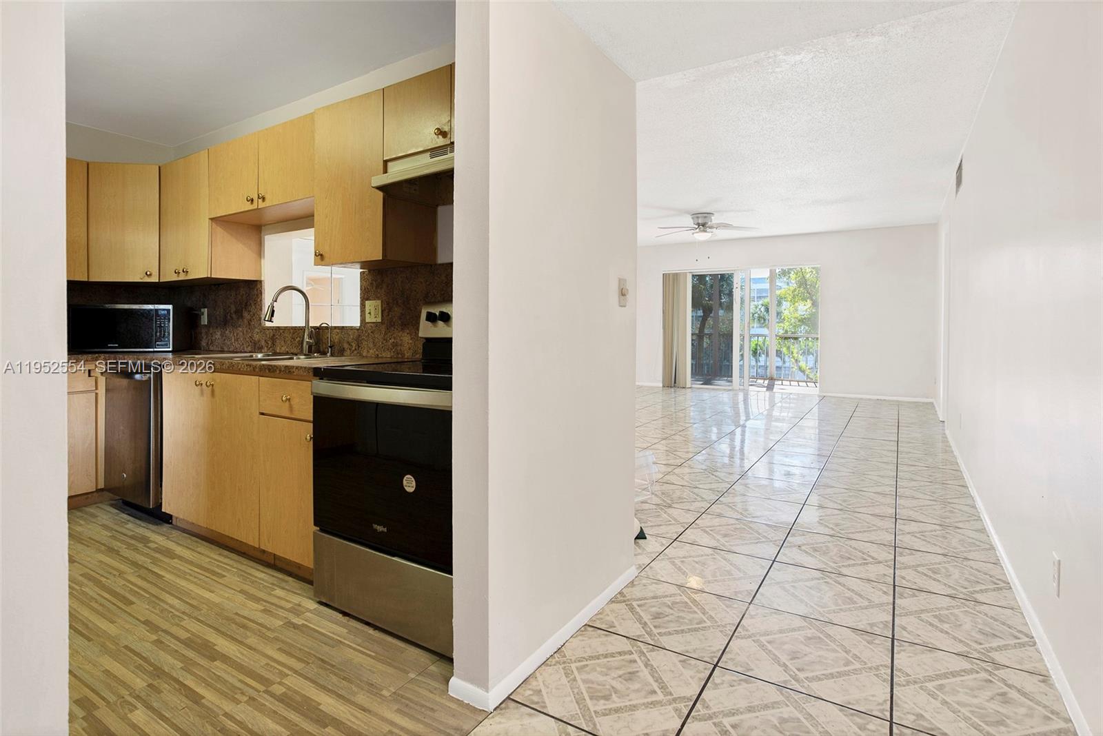 PEARL CONDO - Residential